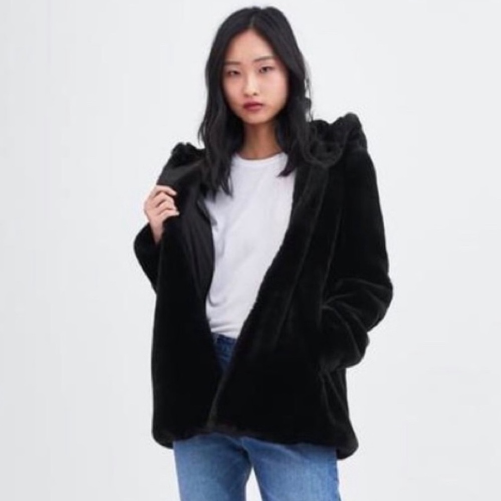 Zara hooded Faux Fur Coat